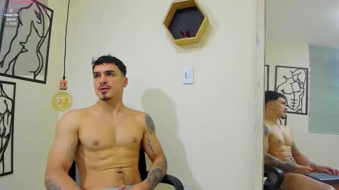 Snapshot of big_valentinhunk7 chatting on 02.19.26 big_valentinhunk7 online show from 02.19.26