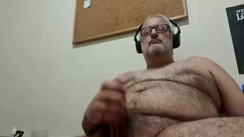 BigBearXXX online show from 04.12.26