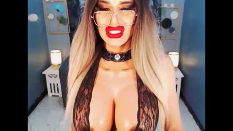 Loraine Cruz online show from 05.15.26
