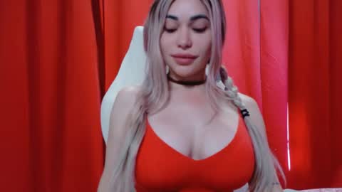 Snapshot of bigboobsstacy chatting on 08.08.26 LaraFire online show from 08.08.26