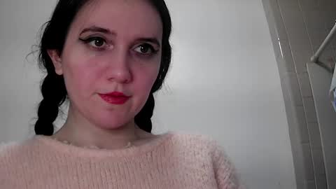 Isabella online show from 12.21.24