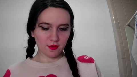 Isabella online show from 01.04.25