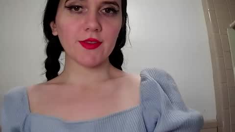 Isabella online show from 01.05.25