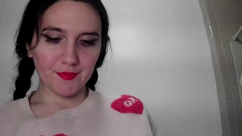 Isabella online show from 01.05.25
