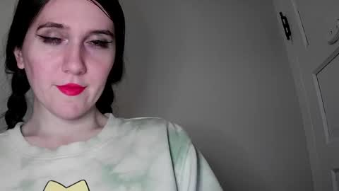 Isabella online show from 01.22.25