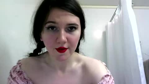 Isabella online show from 02.25.25