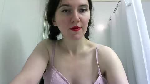 Isabella online show from 09.23.25