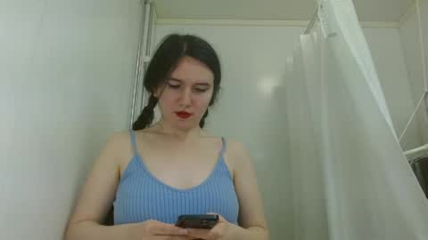 Isabella online show from 04.04.26