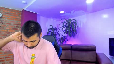 Snapshot of bigbros18 chatting on 12.16.25 MOD ramon My team is mickey and roman online show from 12.16.25