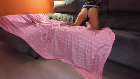 Snapshot of bigbuttchick chatting on 10.04.25 bigbuttchick online show from 10.04.25
