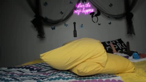 bigbuttsarena online show from 02.02.25