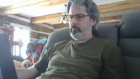 Snapshot of bigcap27 chatting on 01.31.25 bigcap27 online show from 01.31.25