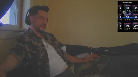 Jon - Im Straight online show from 10.30.25