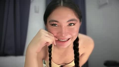 Yeng online show from 12.15.25