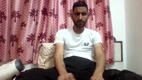 Snapshot of bigcockboy2580 chatting on 02.04.25 akash online show from 02.04.25