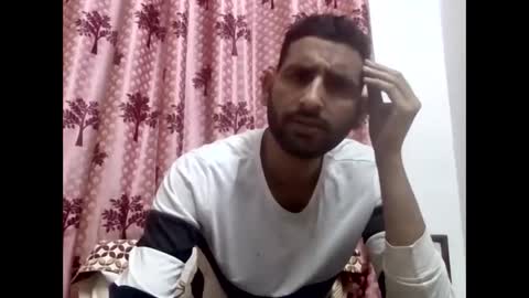 Snapshot of bigcockboy2580 chatting on 02.08.25 akash online show from 02.08.25