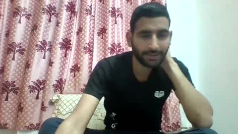 Snapshot of bigcockboy2580 chatting on 02.13.25 akash online show from 02.13.25