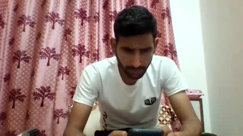 Snapshot of bigcockboy2580 chatting on 02.27.25 akash online show from 02.27.25