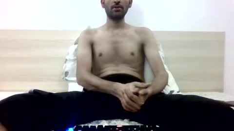 Snapshot of bigcockboy2580 chatting on 10.14.25 akash online show from 10.14.25