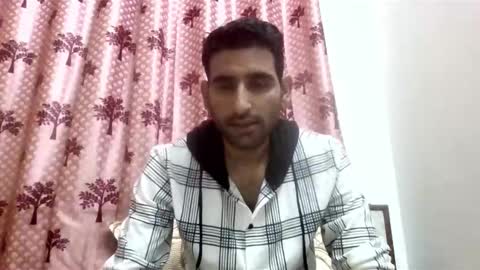 Snapshot of bigcockboy2580 chatting on 10.29.25 akash online show from 10.29.25