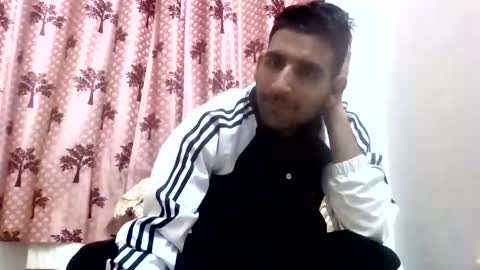 Snapshot of bigcockboy2580 chatting on 11.14.25 akash online show from 11.14.25