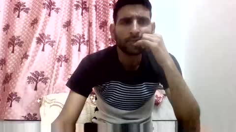 Snapshot of bigcockboy2580 chatting on 11.19.25 akash online show from 11.19.25