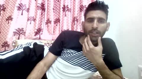 Snapshot of bigcockboy2580 chatting on 11.20.25 akash online show from 11.20.25