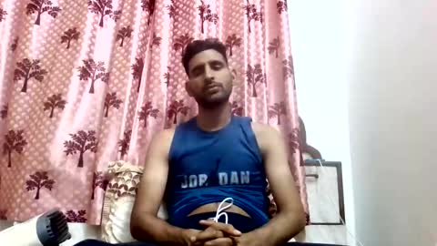 Snapshot of bigcockboy2580 chatting on 12.01.25 akash online show from 12.01.25