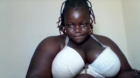 Snapshot of bigdarkass chatting on 02.14.25 VIOLET online show from 02.14.25