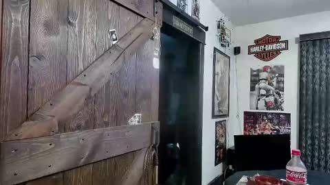 Snapshot of bigdbrillion chatting on 02.05.25 Darryl online show from 02.05.25