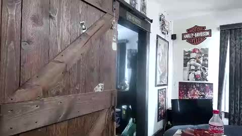 Snapshot of bigdbrillion chatting on 02.05.25 Darryl online show from 02.05.25