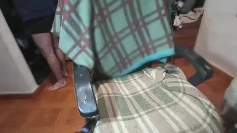 Snapshot of bigdickbasuzo chatting on 10.19.25 Dante online show from 10.19.25