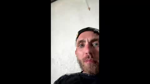 Snapshot of bigdickdaddio3 chatting on 10.06.25 bigdickdaddio3 online show from 10.06.25