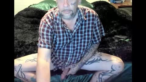 Snapshot of bigdickpiercedtattoos chatting on 10.19.25 bigdickpiercedtattoos online show from 10.19.25