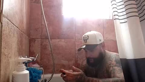 Snapshot of bigdickrican94 chatting on 02.18.25 bigdickrican94 online show from 02.18.25