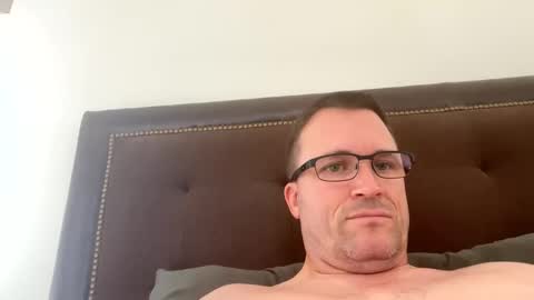 Snapshot of bigger22332233 chatting on 12.11.24 bigger22332233 online show from 12.11.24