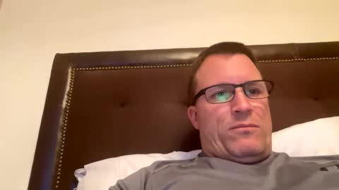 Snapshot of bigger22332233 chatting on 12.14.24 bigger22332233 online show from 12.14.24