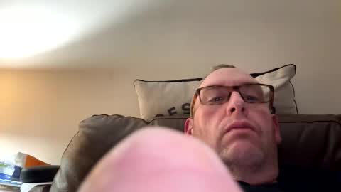 Snapshot of biggloves4bighands chatting on 01.31.26 biggloves4bighands online show from 01.31.26