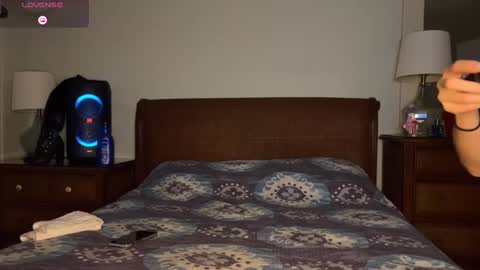 Snapshot of bigguylilmiss chatting on 12.29.24 LILLI MATT online show from 12.29.24