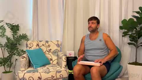 Snapshot of bigguylilmiss chatting on 10.18.25 LILLI MATT online show from 10.18.25