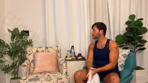 Snapshot of bigguylilmiss chatting on 10.20.25 LILLI MATT online show from 10.20.25