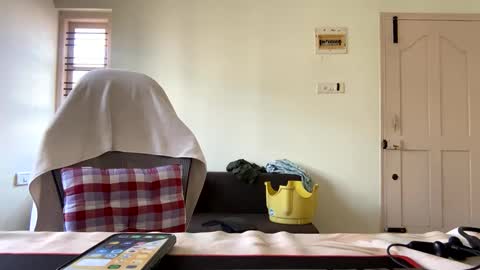 bighandsomesatisfy online show from 02.19.25