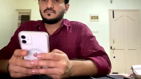 bighandsomesatisfy online show from 12.03.25