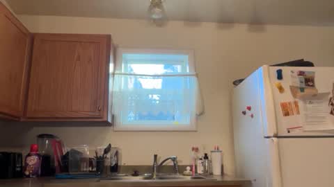 Snapshot of bigheadaddy90 chatting on 11.12.25 Daniel Noelia online show from 11.12.25