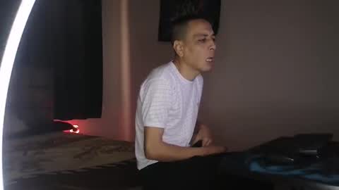 Snapshot of bighunter914318 chatting on 02.21.26 bighunter914318 online show from 02.21.26