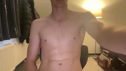 Snapshot of bigleor chatting on 02.10.26 bigleor online show from 02.10.26