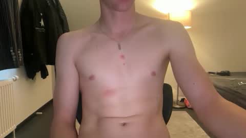 Snapshot of bigleor chatting on 02.22.26 bigleor online show from 02.22.26