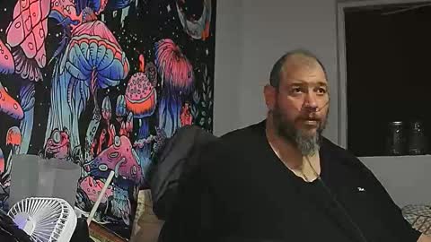 Snapshot of bigman42of0rlife chatting on 11.30.25 bigman42of0rlife online show from 11.30.25