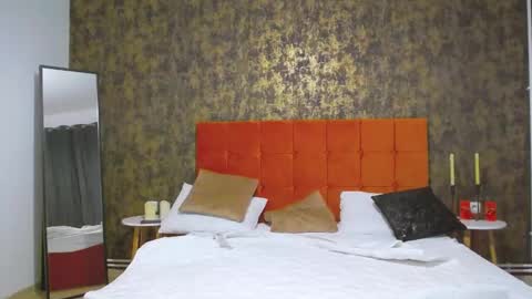 Snapshot of bignosebigcok chatting on 10.28.25 bignosebigcok online show from 10.28.25