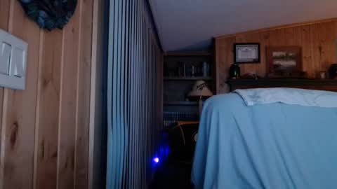 Snapshot of bigthicksatisfying2 chatting on 10.27.25 bigthicksatisfying2 online show from 10.27.25